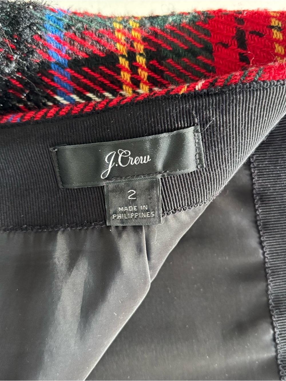 J. Crew Red Green Plaid Mini Skirt with Blue and Yellow Accents sz 2 wool blend - Picture 6 of 11